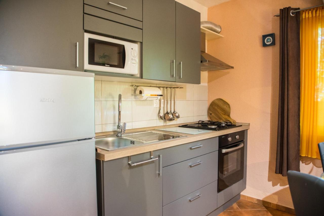 Apartmani M&C Fažana Esterno foto