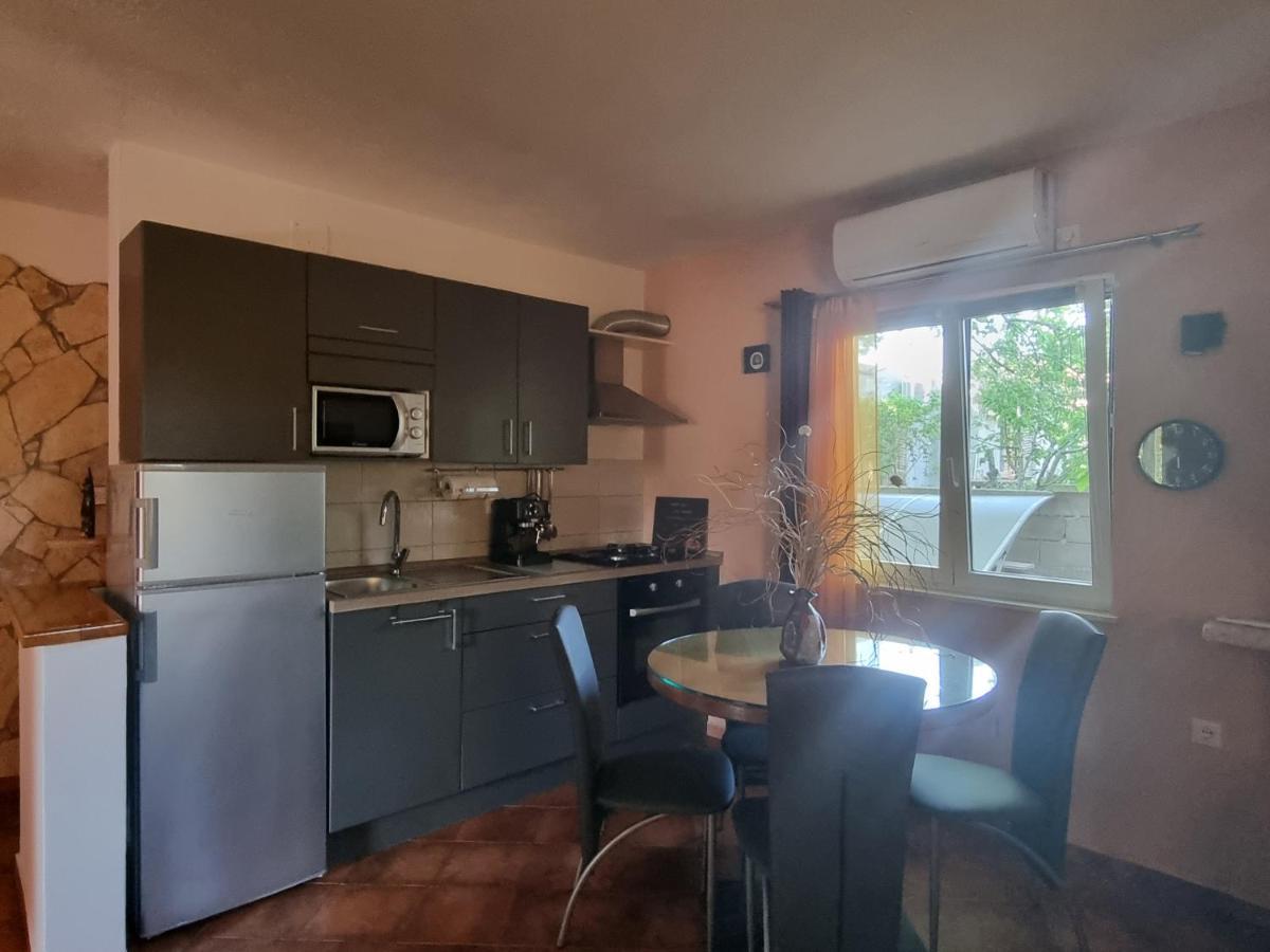Apartmani M&C Fažana Esterno foto